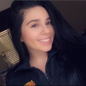 Meet your Posher, Christina